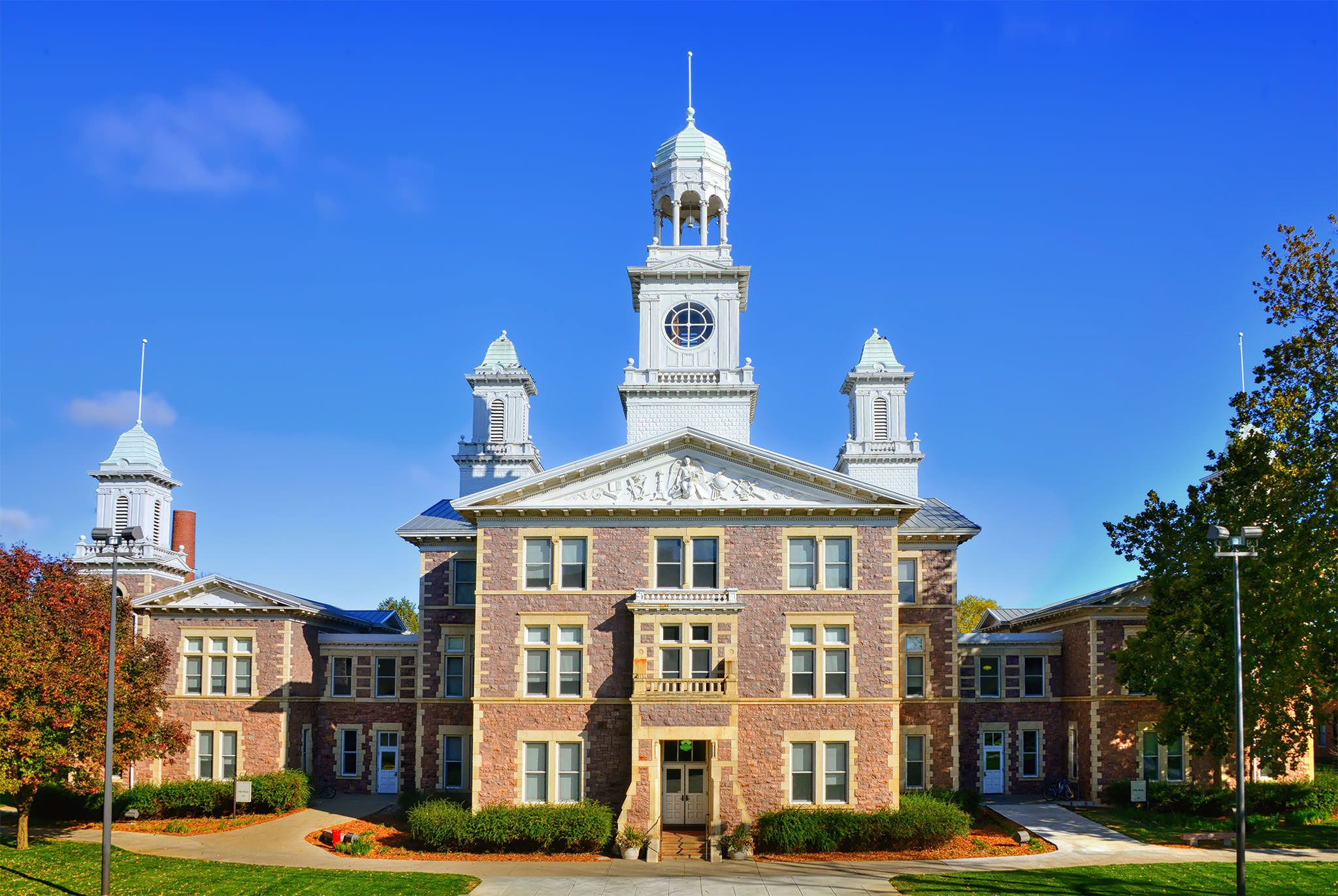 University of South Dakota (Minneapolis, Minnesota, USA)